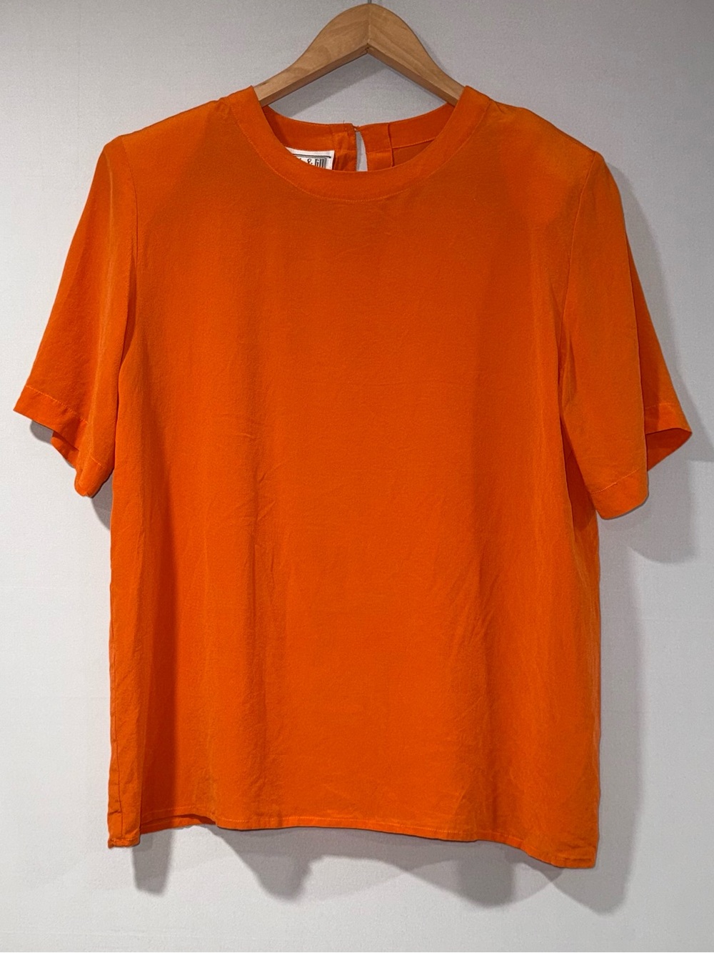 Christie & Jill 100% Silk Orange Short Sleeve Blouse